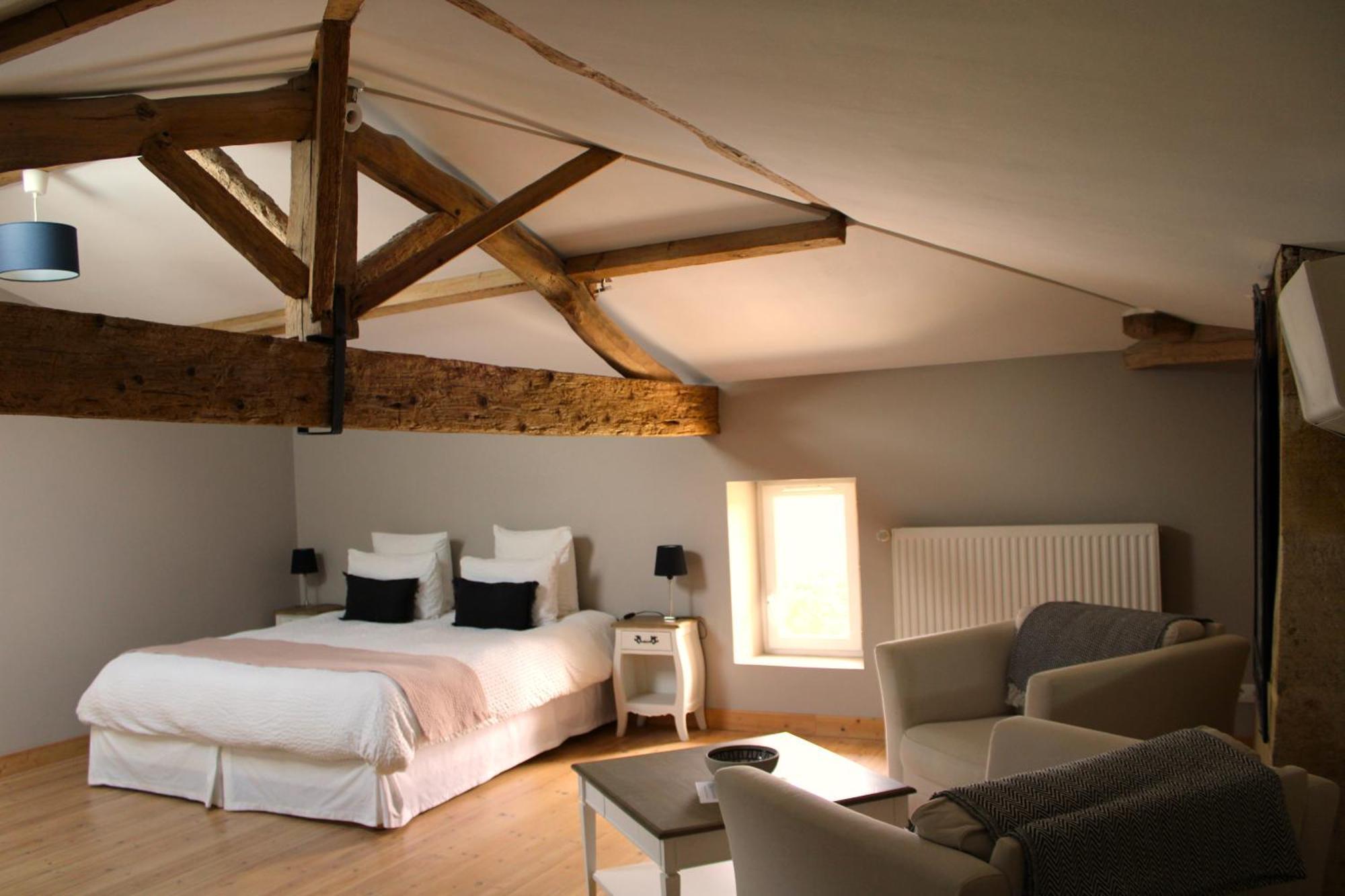 Bed and Breakfast La Vigneraie De Laura Sainte-Colombe  Exterior foto
